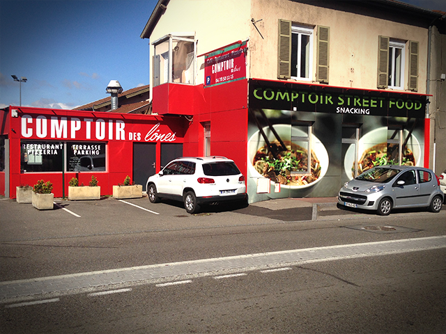 Habillage TRESPA et décor adhésif Le Comptoir des Lônes à Irigny (69)